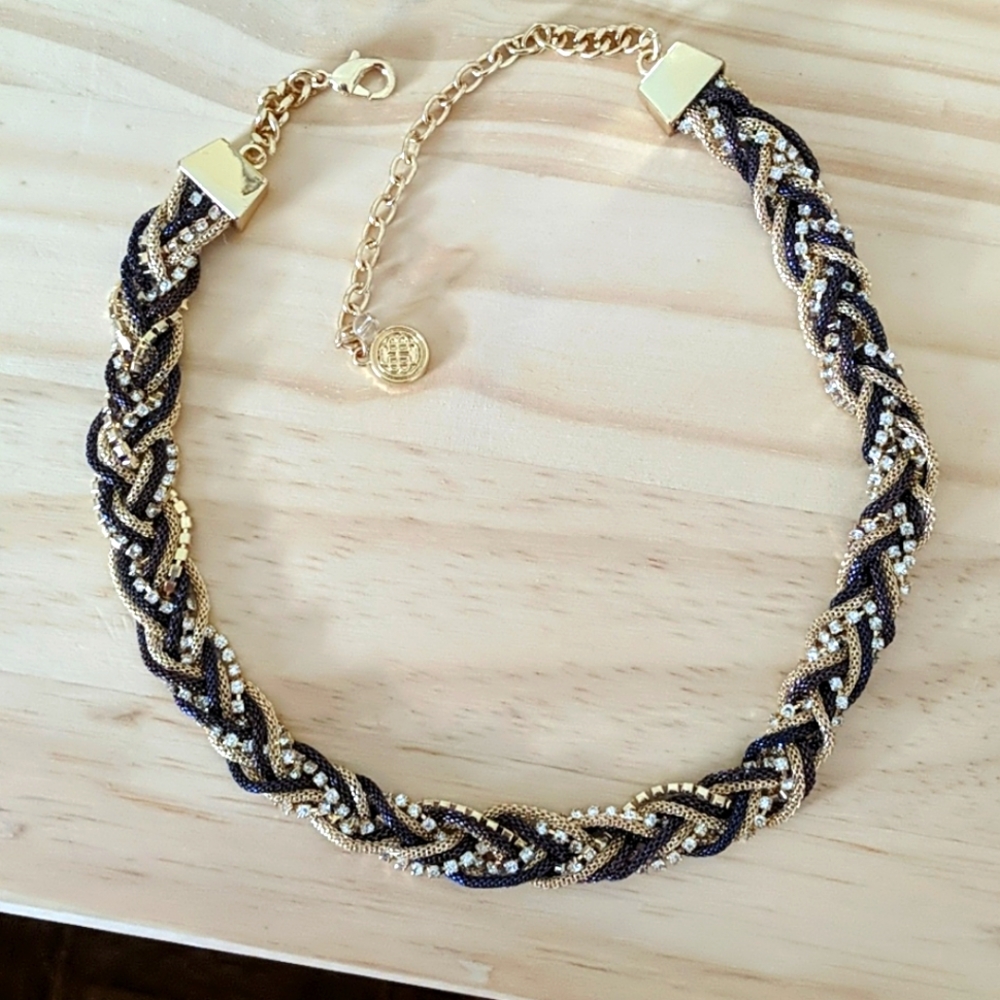 🔥 🌹 NWOT Gold/Stone/ Black beads Necklace